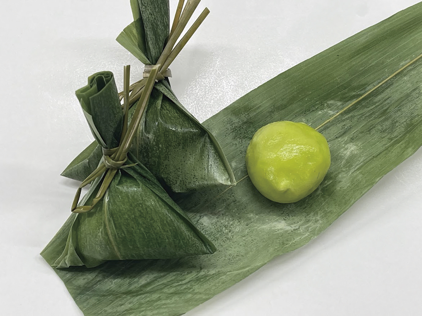 スギタニ）笹麩茶巾 柚子餡入り　約16g×50個入