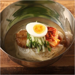 地鶏だしの冷麺